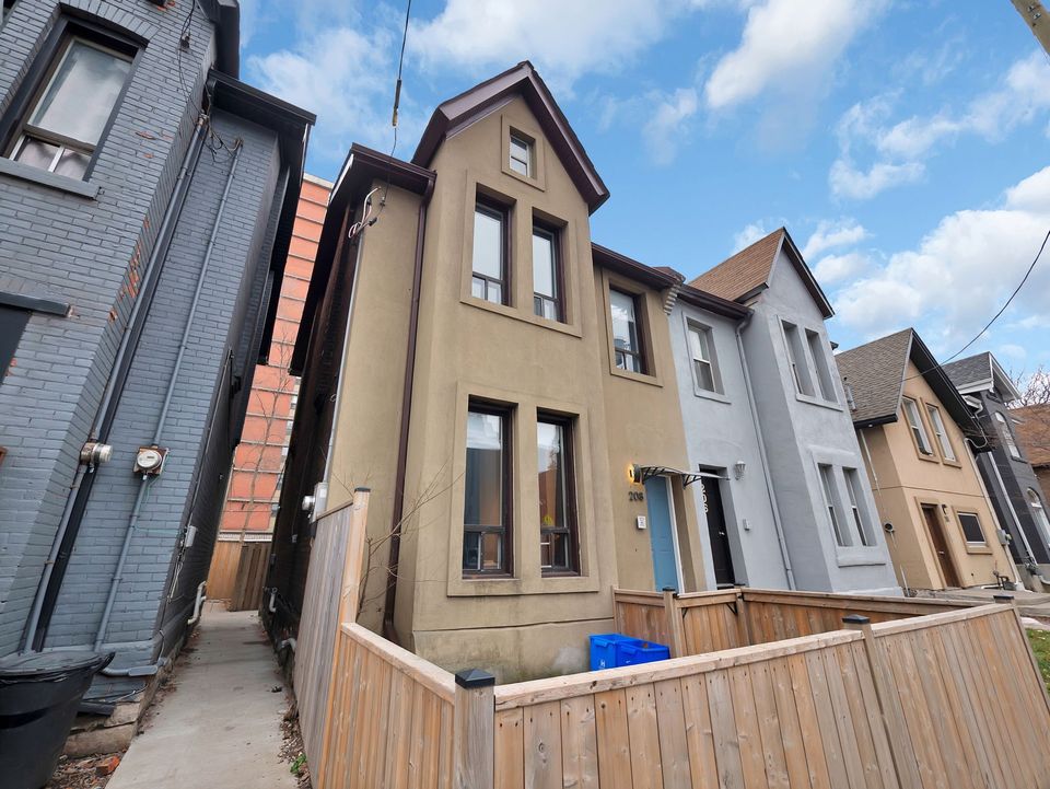 208 Wilson Street - 4